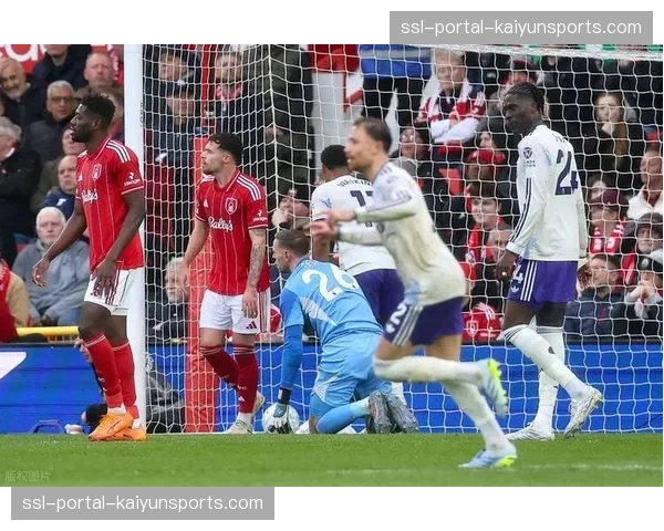 英超夺冠赔率变化：曼城逼近阿森纳，热刺降级赔率升至1赔2